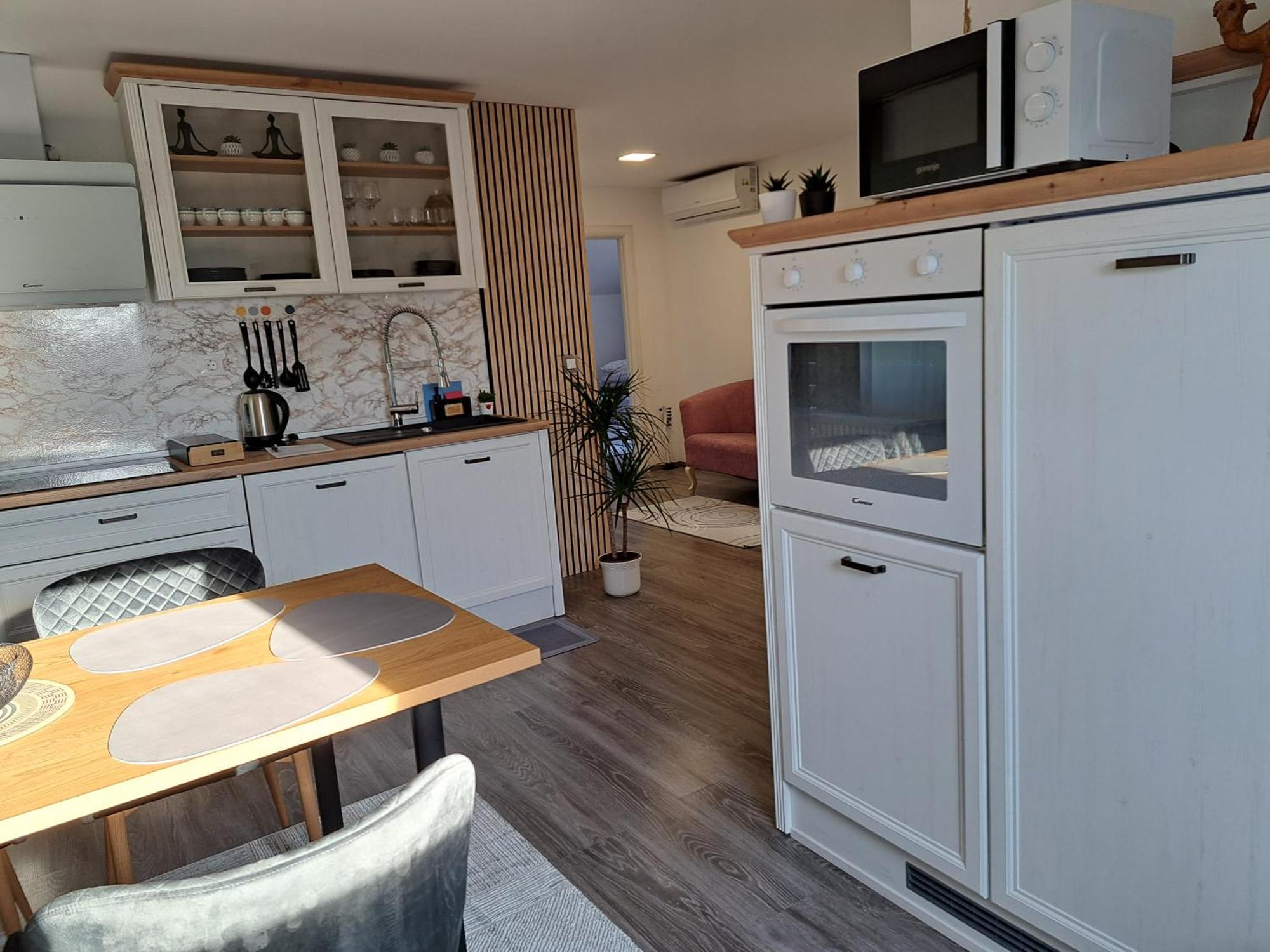 Apartmani Habibi Jalzabet Luaran gambar