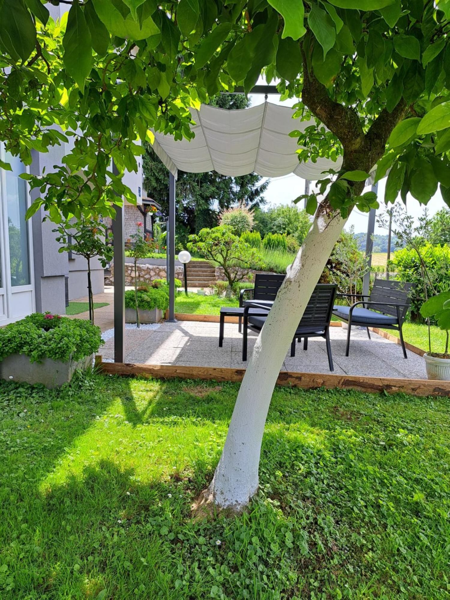 Apartmani Habibi Jalzabet Luaran gambar